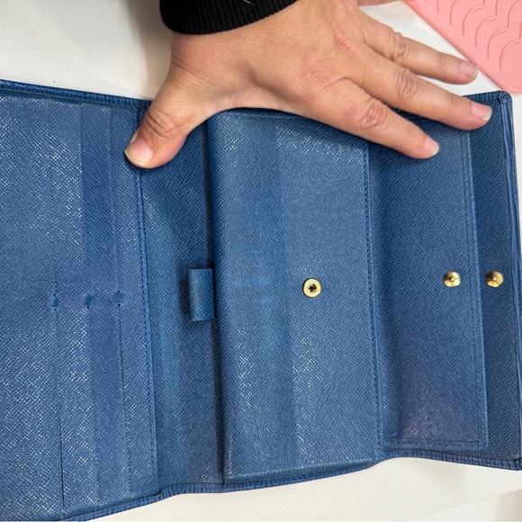 Louis Vuitton Epi Leather Blue Long Wallet - Preloved in Excellent Condition - Picture 10 of 15
